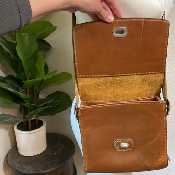 Leather square shoulder bag - Picture 3 of 11